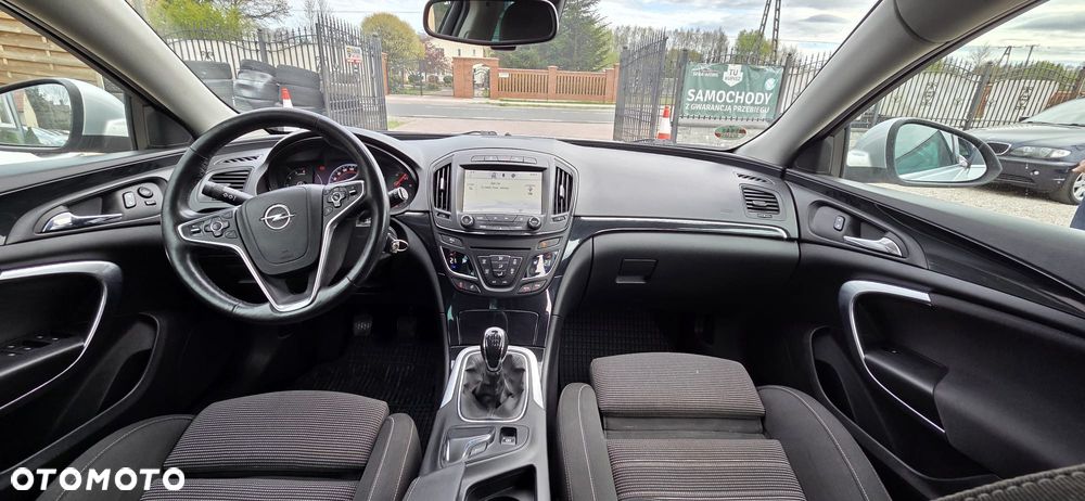 Opel Insignia - 25