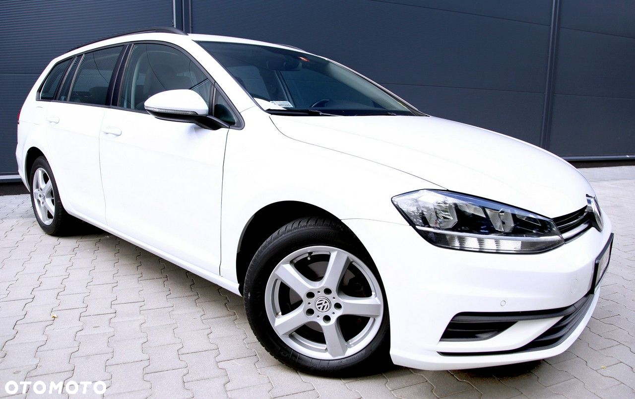 Volkswagen Golf - 25