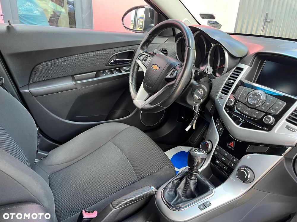 Chevrolet Cruze 1.4T LT+ - 19