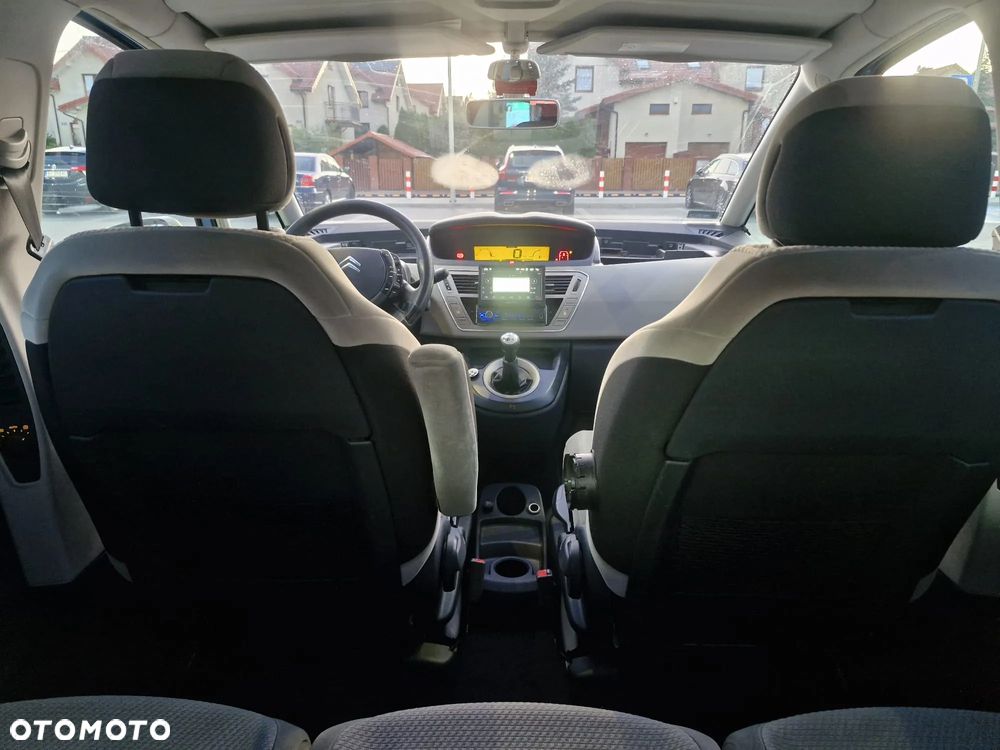Citroën C4 Picasso 1.6 HDi Impress - 11