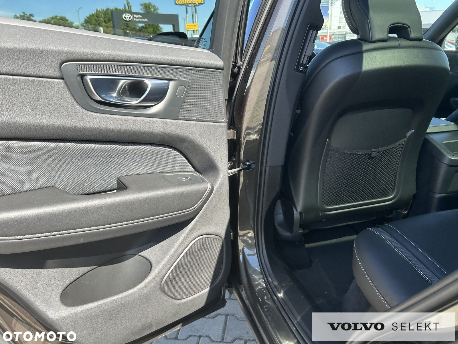 Volvo XC 60 - 30