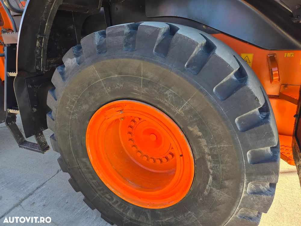 Hitachi ZW250, 10.400h, cupa 4mc LAMA NOUA, Anvelope MICHELIN profil L5, Gresare automata, consum mediu 17l/h, motor 251CP, Aer cond climatronic, computer de bord cu trransmitere date in limba romana, Camera luat vederi spate, STARE BUNA-PROMOTIE 76900Eur+tv - 31