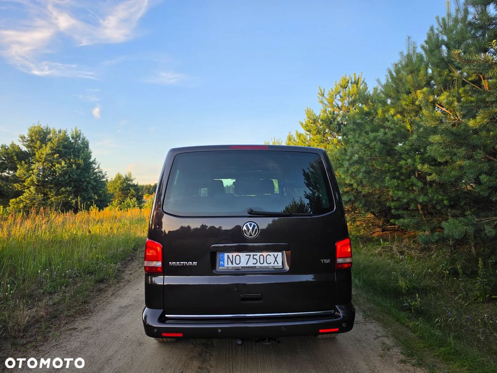 Volkswagen Multivan - 5
