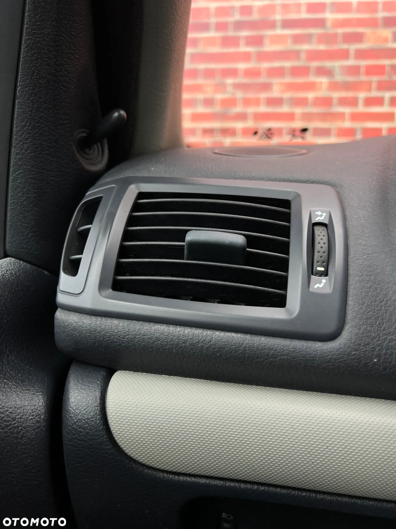 Renault Clio - 20