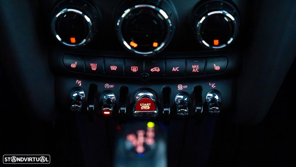 MINI 3 Portas One Aut. JCW - 21