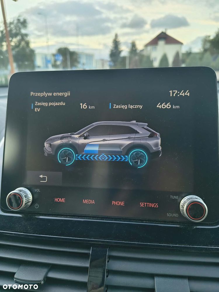 Mitsubishi Eclipse Cross - 7