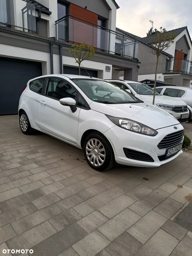 Ford Fiesta 1.25 Celebration - 3