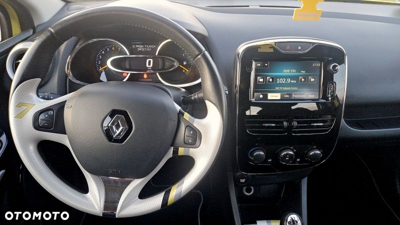 Renault Clio 1.2 16V 75 Expression - 22