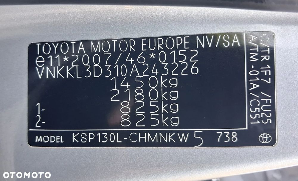 Toyota Yaris 1.0 Premium - 34
