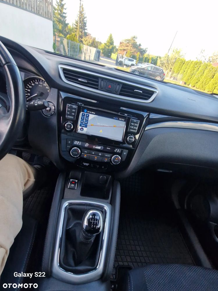 Nissan Qashqai 1.5 dCi N-Connecta - 22