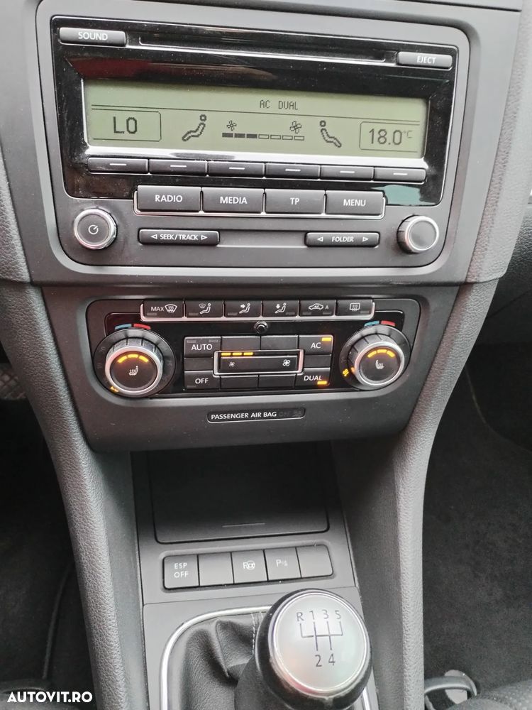 Volkswagen Golf - 4