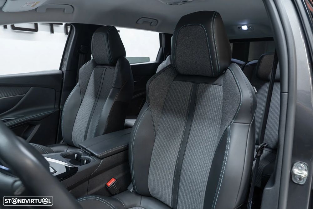 Peugeot 5008 PureTech 130 EAT8 Stop & Start Allure Pack - 22