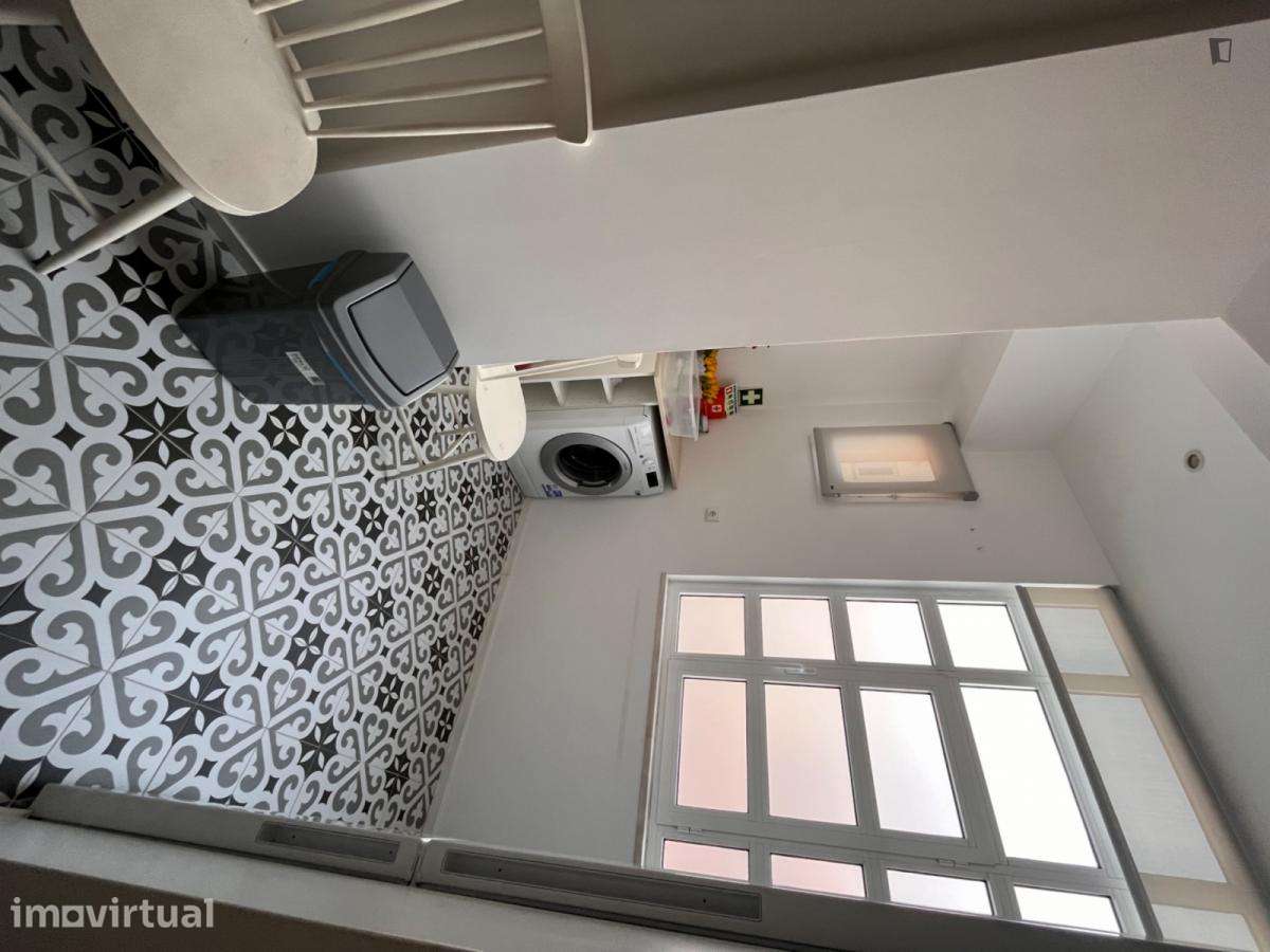 Quarto - localizado em Alameda Lisbon - Grande imagem: 3/11