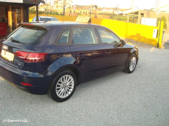 Audi A3 Sportback 1.6 TDI Sport - 10