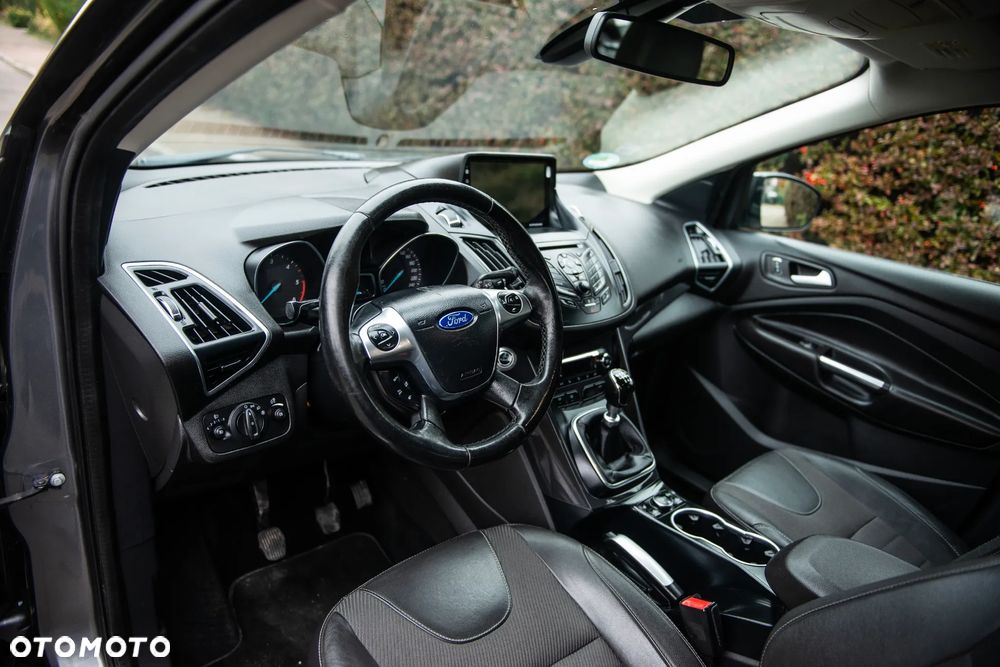 Ford Kuga 2.0 TDCi 4x4 Titanium - 20