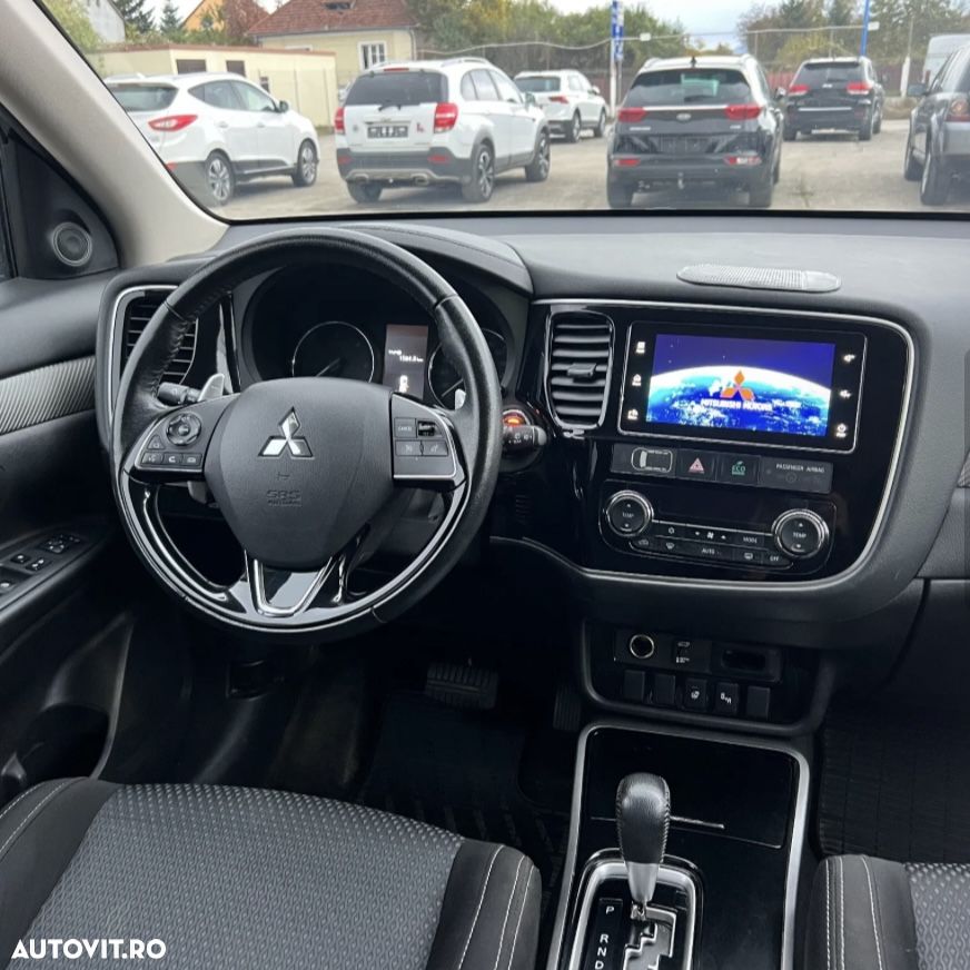 Mitsubishi Outlander 2.2 DI-D 4WD Automatik Intense - 5