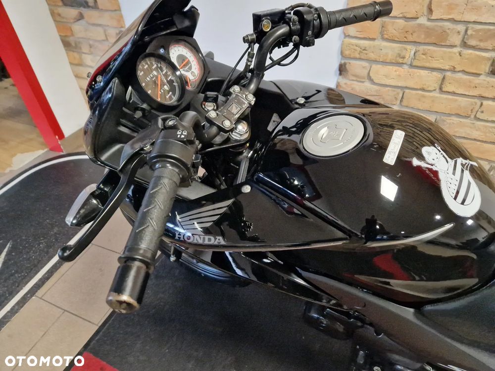 Honda CBF - 9