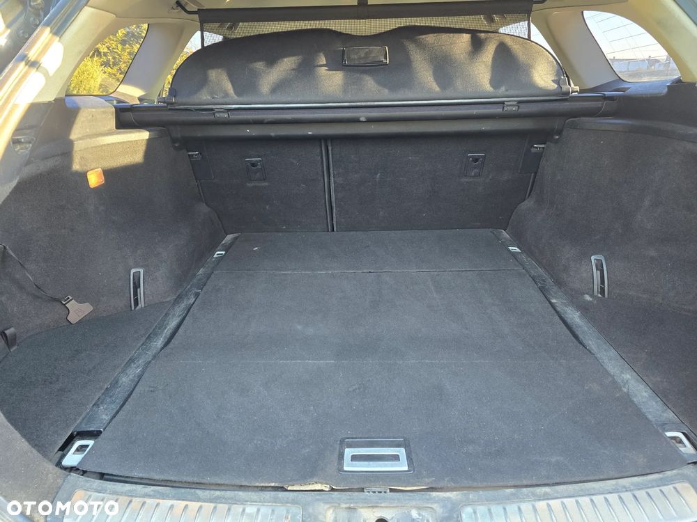 Toyota Avensis 2.0 D-4D Luna - 11