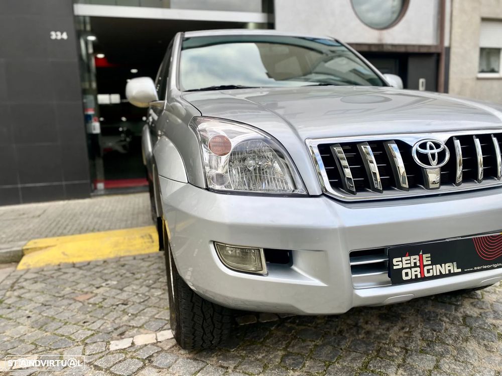 Toyota Land Cruiser 3.0 D-4D Std. Aut - 4