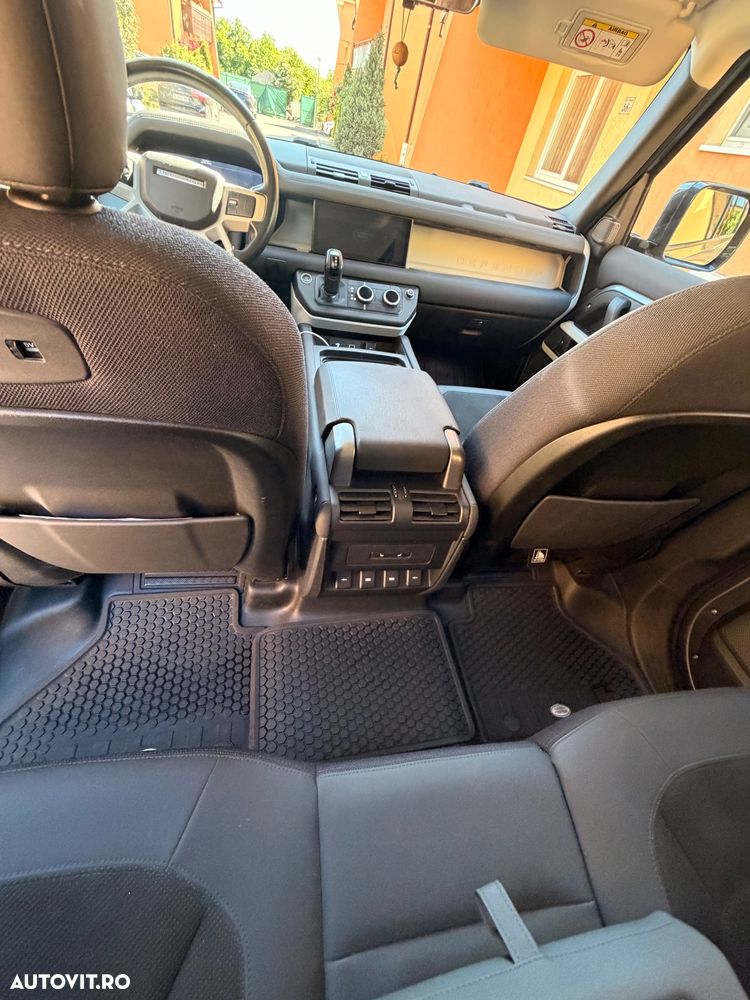 Land Rover Defender 110 3.0 P400 MHEV - 11