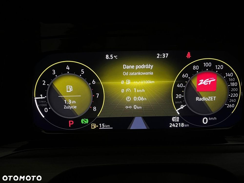 Volkswagen Golf - 22