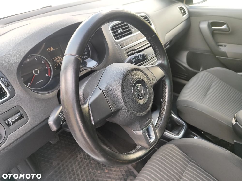 Volkswagen Polo - 40