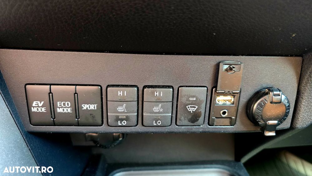 Toyota RAV4 - 33