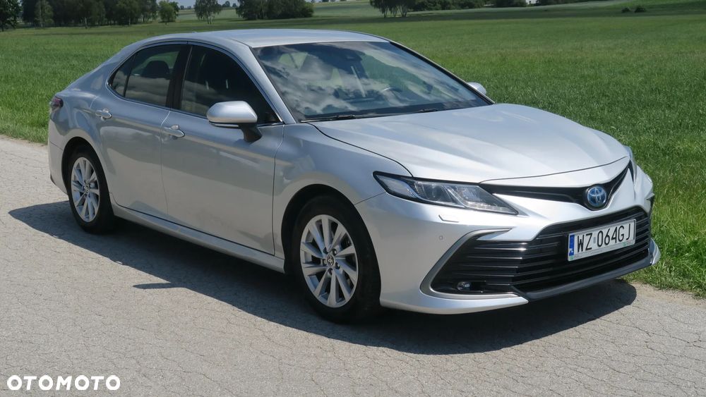 Toyota Camry - 3