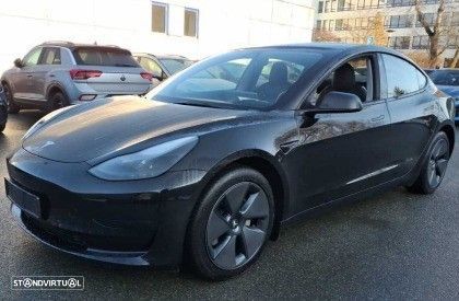 Tesla Model 3 Standard Range Plus RWD - 2