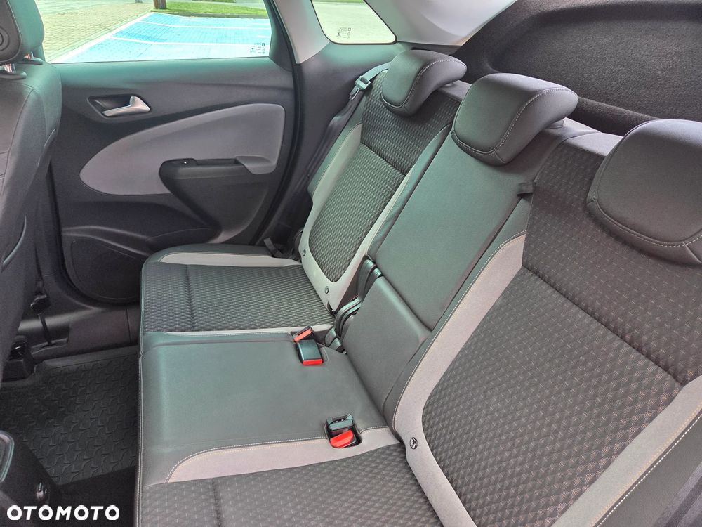Opel Crossland X 1.2 T Enjoy S&S - 17