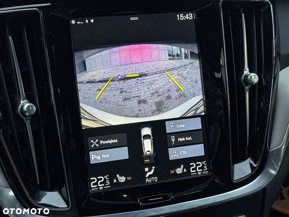 Volvo V60 T8 AWD Recharge Geartronic RDesign - 18