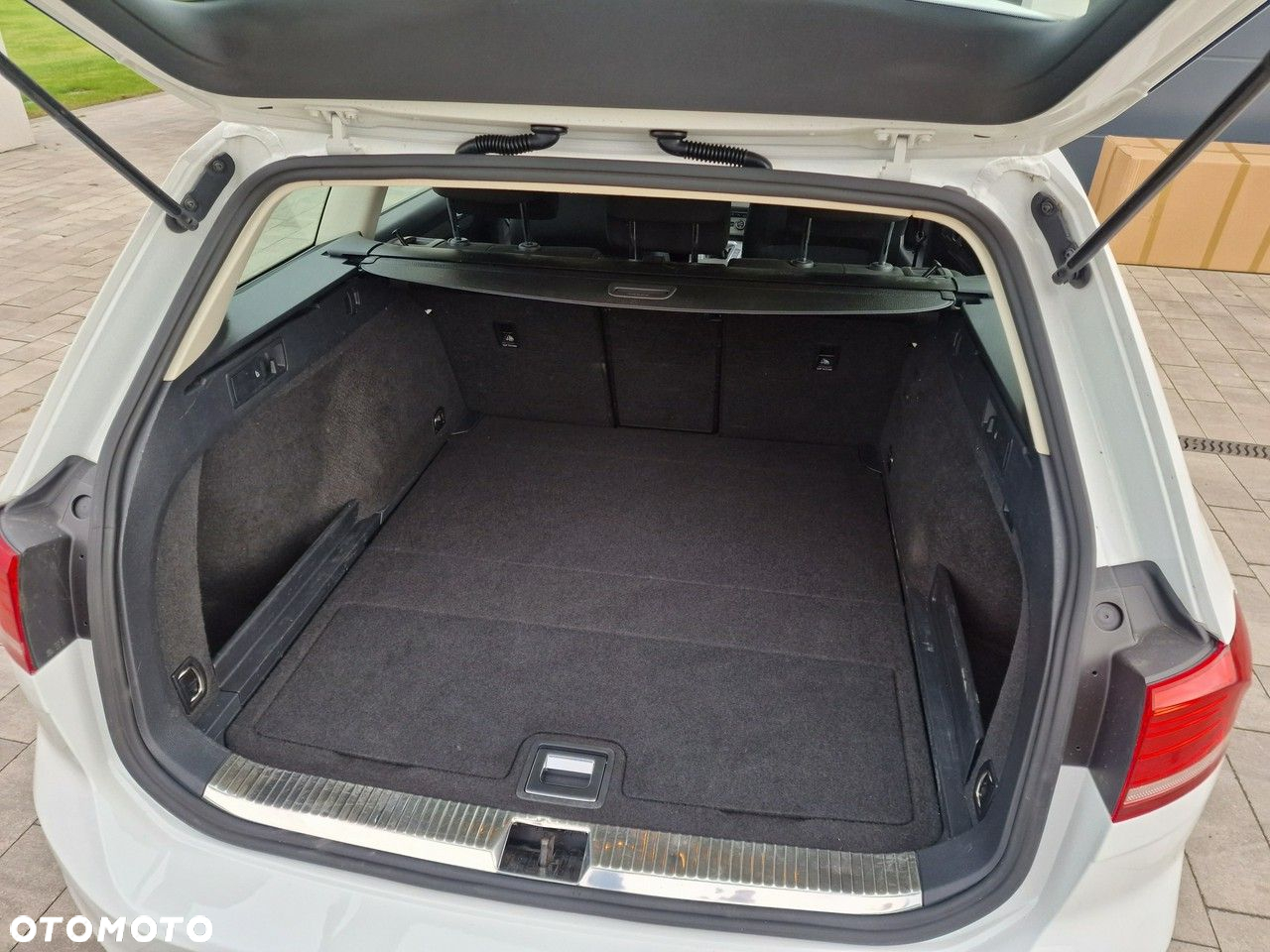 Volkswagen Passat - 8