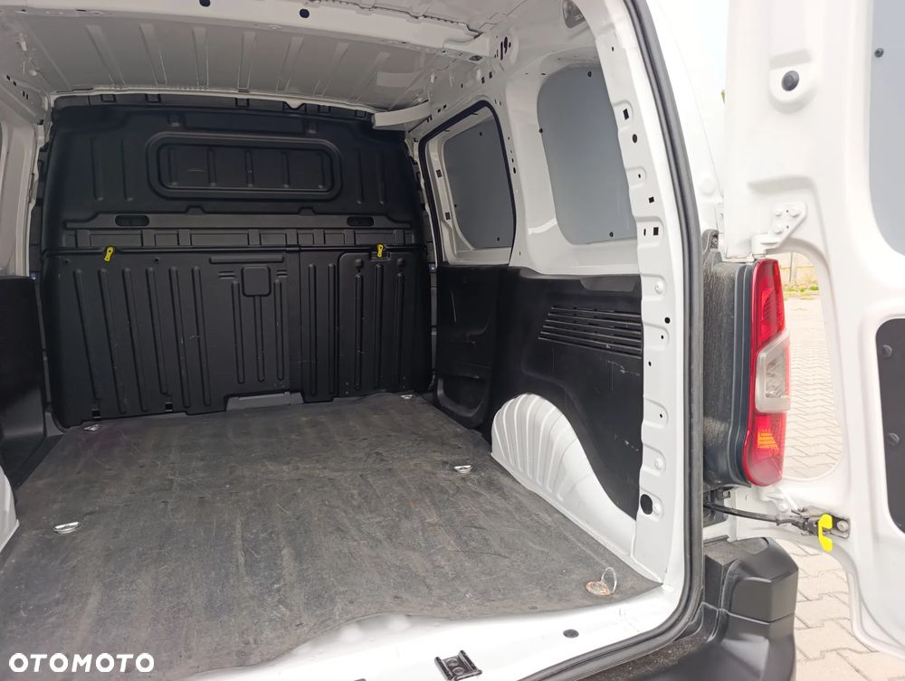 Toyota Proace City Comfort 3 Miejsca - 28