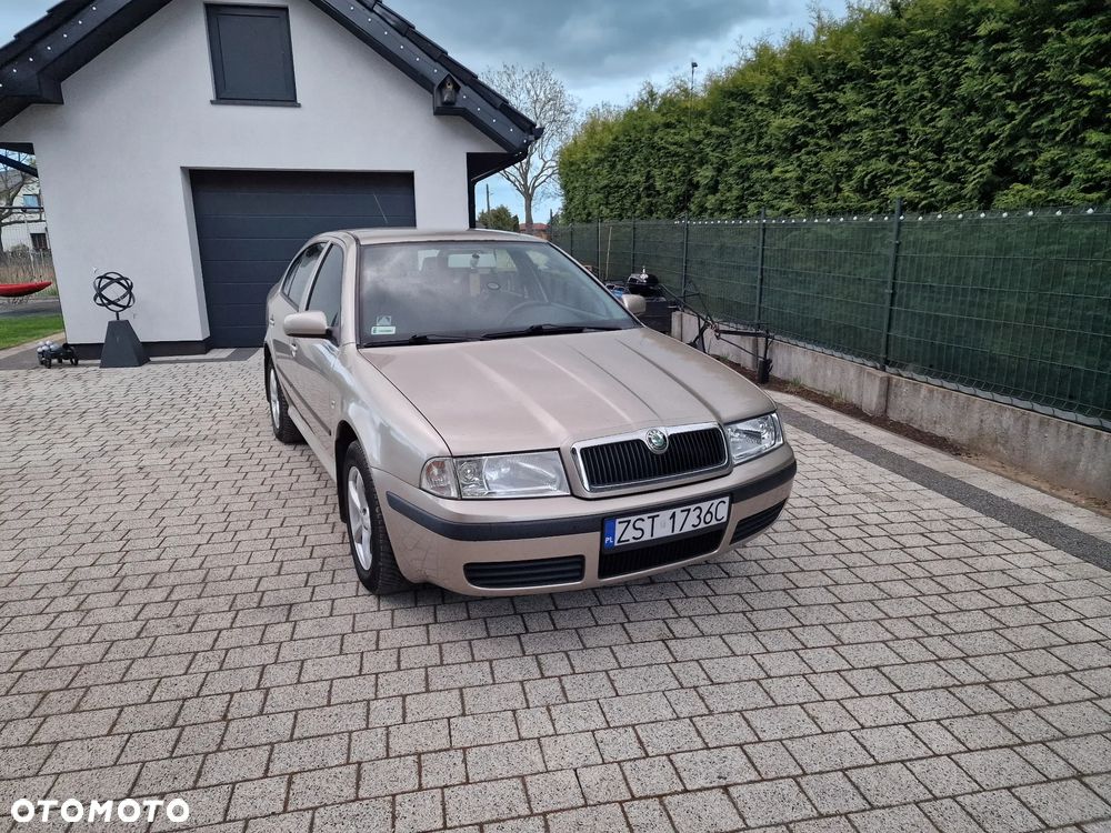 Skoda Octavia 1.6 Tour - 2