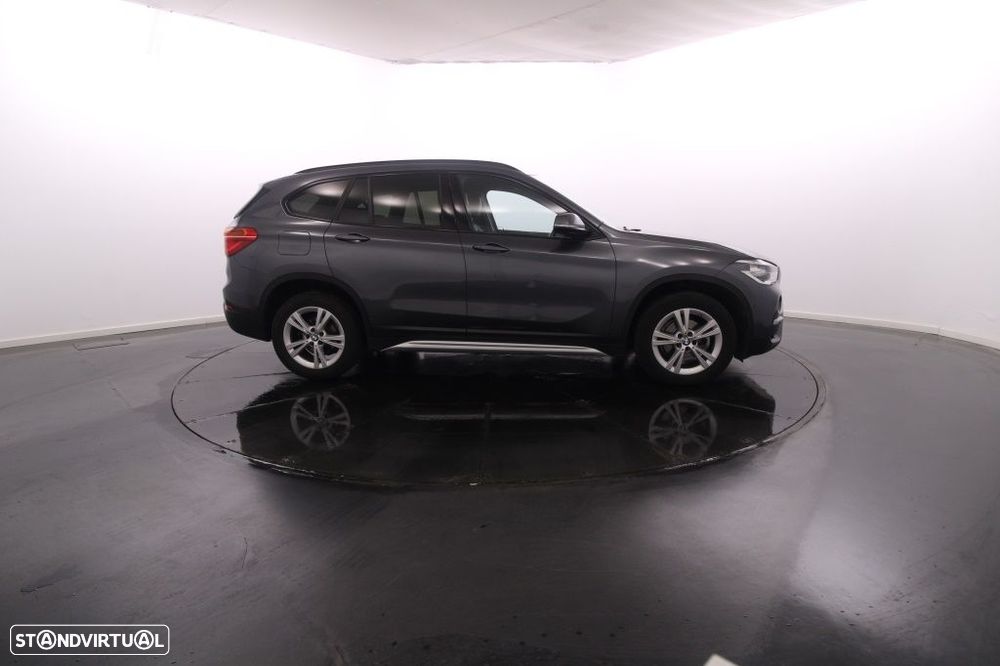 BMW X1 16 d sDrive Auto xLine - 9