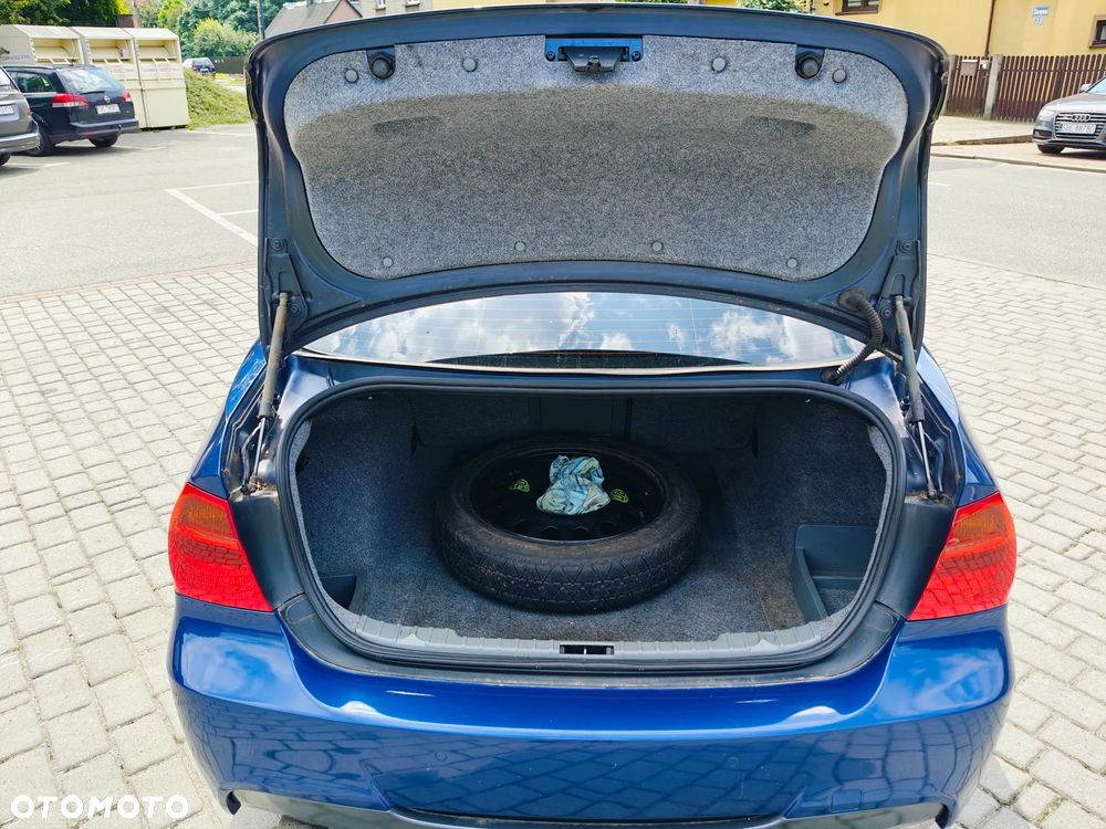 BMW Seria 3 318i - 19