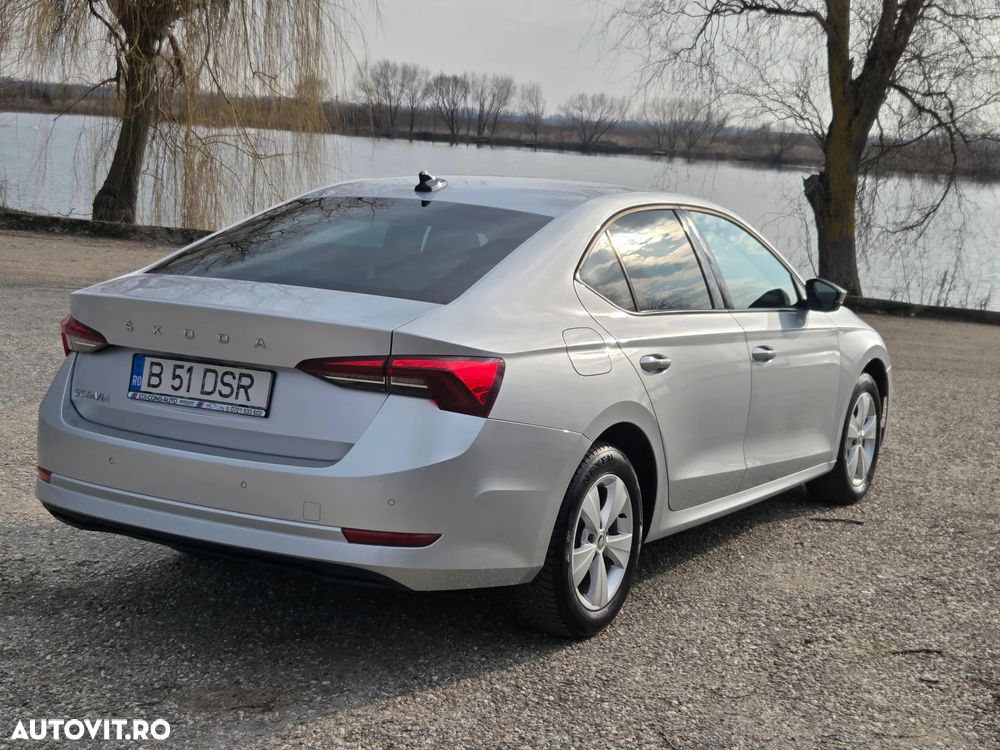Skoda Octavia 2.0 TDI DSG Style - 10