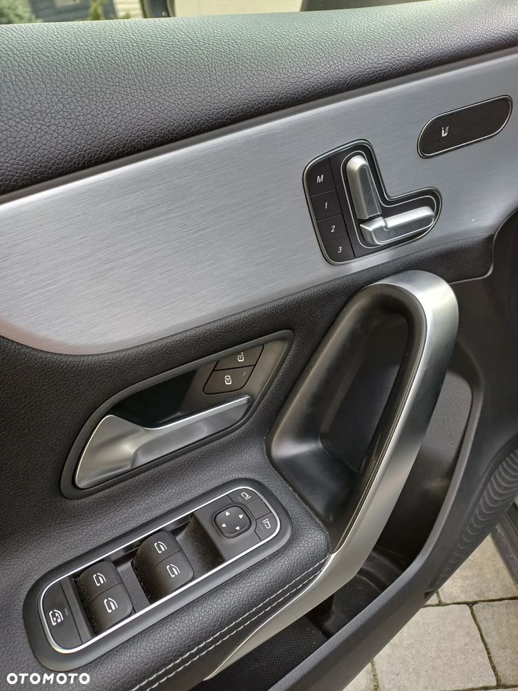 Mercedes-Benz Klasa A 220 d 8G-DCT - 15