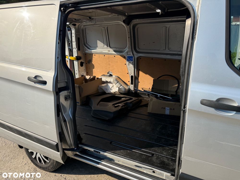 Ford Transit Custom - 22