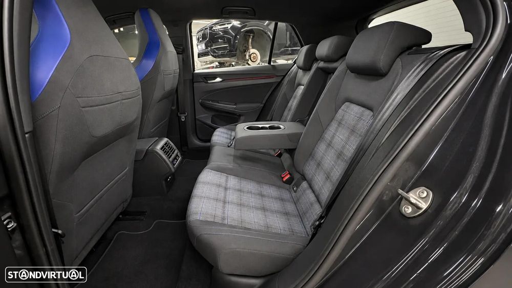 VW Golf 1.4 TSI GTE DSG - 39