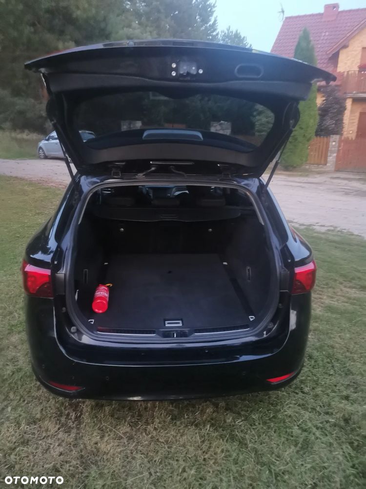 Toyota Avensis 2.0 D-4D Prestige - 5