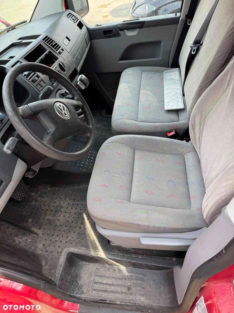 Volkswagen T5 - 10