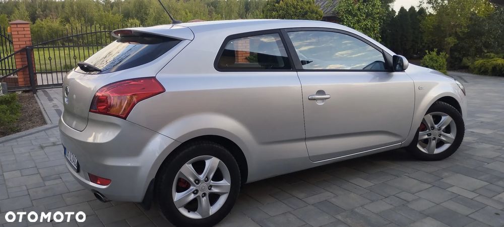 Kia ProCeed 1.4 CVVT Dream-Team Edition - 18
