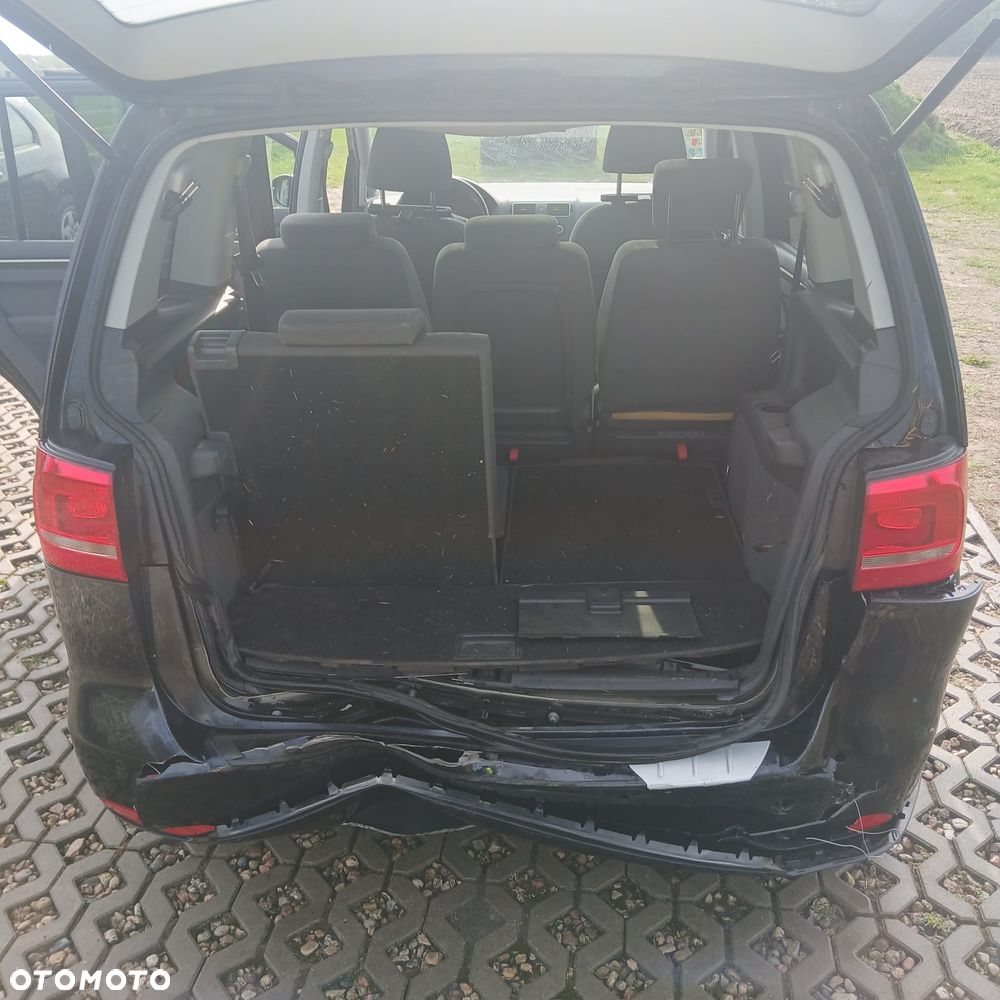 Volkswagen Touran 1.6 TDI DPF BlueMotion Technology DSG Comfortline - 27