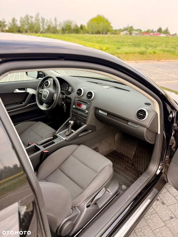 Audi A3 3-drzwiowe 1.6 TDI DPF Attraction S tronic - 12