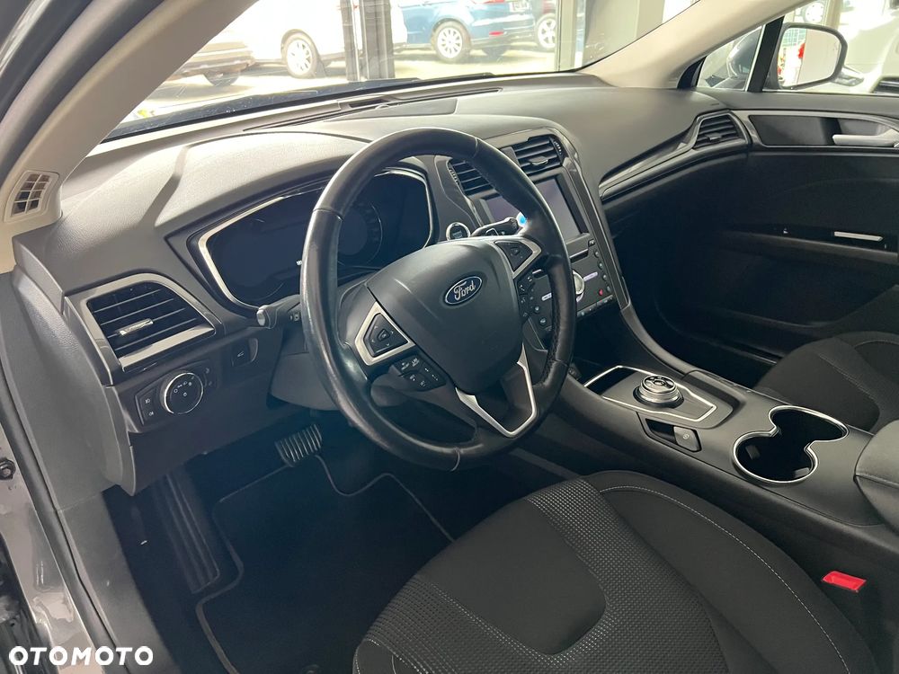 Ford Mondeo 2.0 EcoBlue Titanium - 23