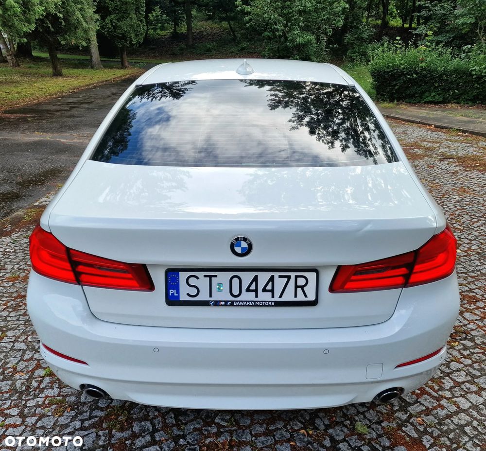 BMW Seria 5 520d Luxury Line - 16