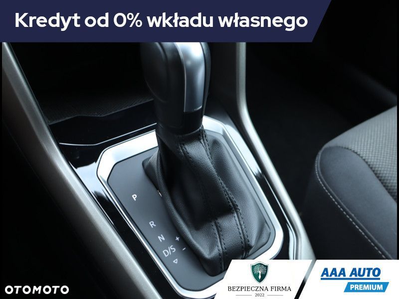 Volkswagen T-Roc - 14