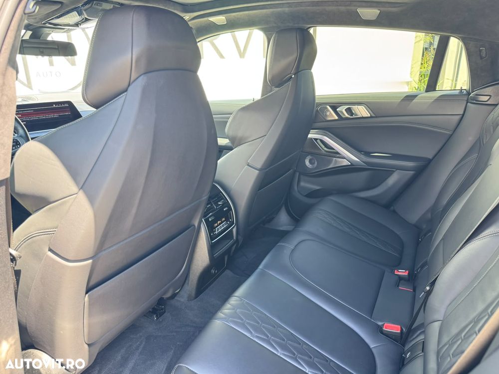 BMW X6 M M50i - 12