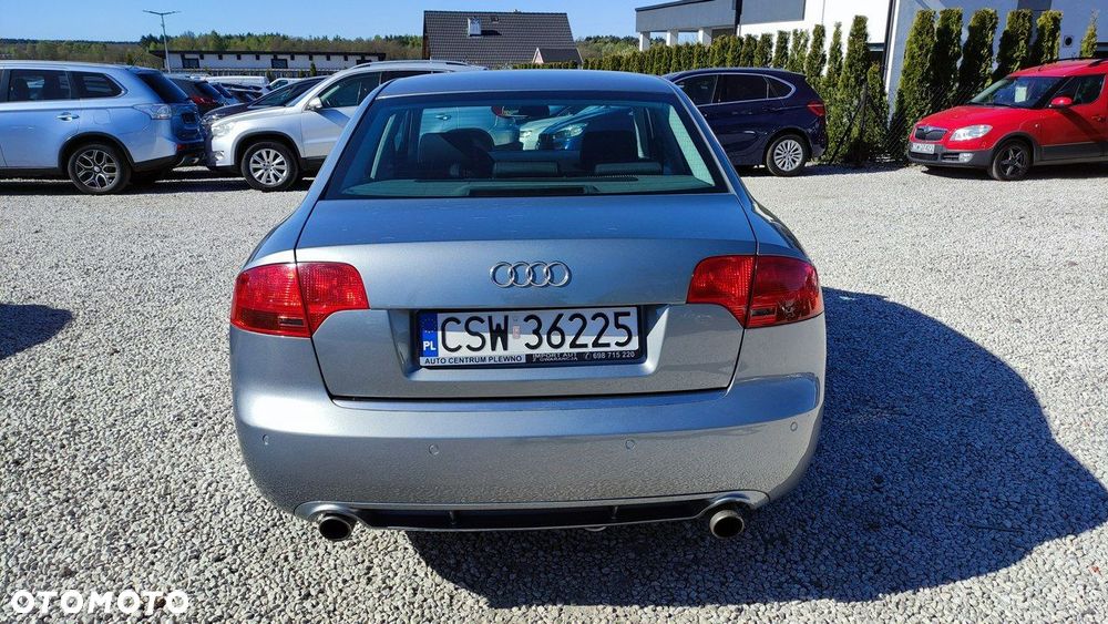 Audi A4 Limousine - 13